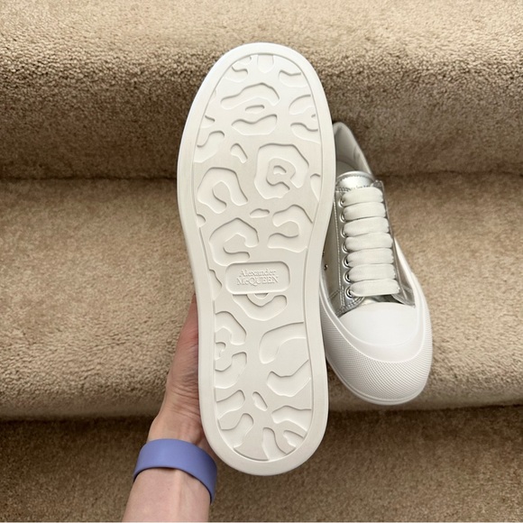 New! Alexander McQueen Men's Plimsoll Leather Sneakers Size EU 42, US 9 - Picture 9 of 10